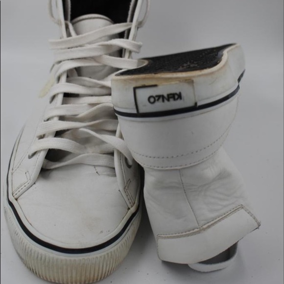 Good condition Kenzo Tiger Patch Leather High Top Sneakers In White size 10 - Picture 4 of 4